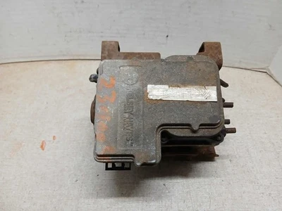 2000 2001 2002 GMC YUKON XL 1500 Anti Lock Brakes Assembly 5.3L W/O Trac Control - Image 1 of 4