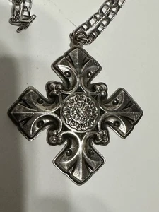 Vintage 1976 Reed & Barton Sterling Silver Christmas Cross with Monet 30" Chain - Picture 1 of 6