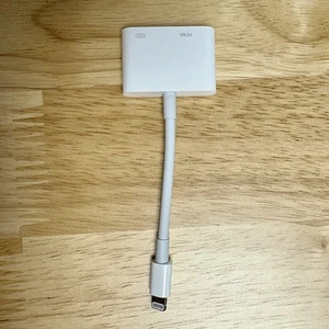 Véritable Apple Lightning AV Câble vers HDMI Port Adaptateur pour iPhone 14 13 12 11 XR - Photo 1/4