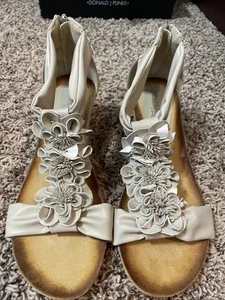 Patrizia by Spring Step Harlequin-C Wedge Sandals 8 Cream Beige Leather Floral - Picture 1 of 5