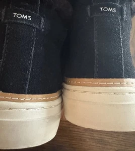 Toms Paxton Wildleder/Leder schwarze Stiefeletten Turnschuhe bequeme Slipper Größe 8,5 - Bild 1 von 13