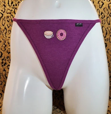 Victoria's Secret ROSA Café y Donut Púrpura Plisado Tanga en V Panty L Nuevo con Etiquetas Sexy Foto 1 de 4