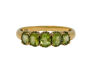 9ct Yellow Gold Graduating Five-Stone Peridot Band Ring Vintage c1970 - Picture 1 of 5