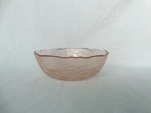 Arcoroc France Rosa Pink Rosaline Raised Flowers Cereal or Salad Bowl(s) VGUC - Picture 1 of 5