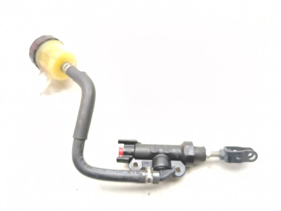 Cilindro maestro de freno trasero Yamaha FZ6R 09-14 Foto 1 de 4