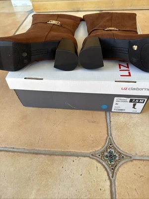 Size 7.5 Women's Liz Clairborne Rigsbee Dark Brown Cognac - Image 1 of 3