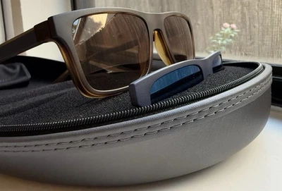 GAFAS DE SOL EMPORIO ARMANI, Mate Azul Habana + Marrón Lente Gafas de Sol Magnético a Presión Foto 1 de 4