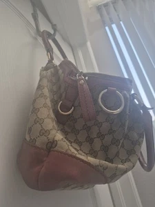 Gucci Satchel Red Leather Bee Theme 13 Long By 10 High - Picture 1 of 14