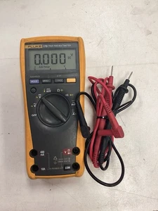 Fluke 179 True RMS Handheld Multimeter missing back cover - Picture 1 of 4