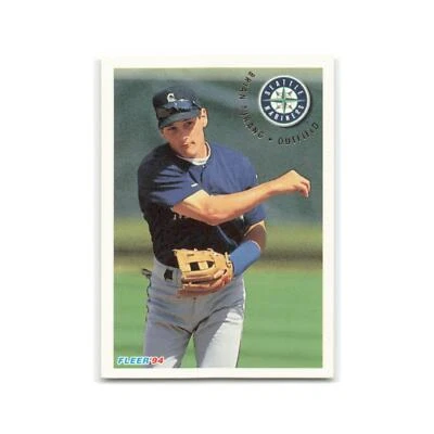 Brian Turang Rookie 1994 Fleer #299 Seattle Mariners Baseball Card NM - Image 1 of 3
