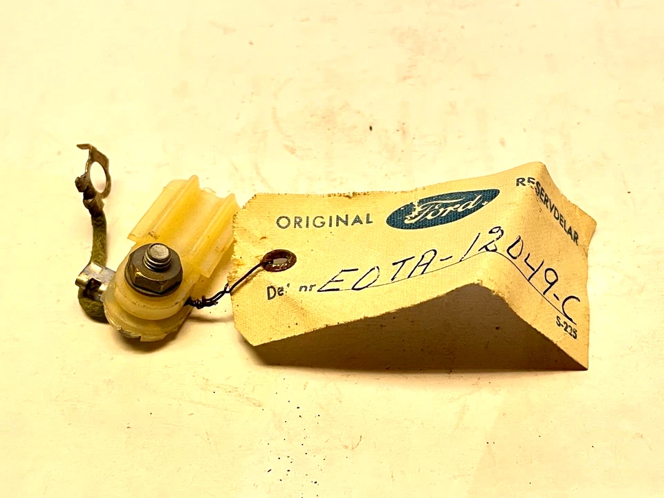 DISTRIBUIDOR FORD CONSUL MK I 1952-56 CONJUNTO DE PLOMO BAJA TENSIÓN #E0TA-12049-C ¡NUEVO EN CAJA! Foto 1 de 4