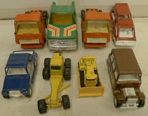 Lotto di 8 camion e veicoli da costruzione vintage Tonka & Tootsie Toy & Buddy L - Foto 1 di 19