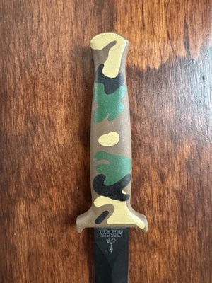 Cuchillo de camuflaje Gerber Guardian II original vintage RARO Foto 1 de 4