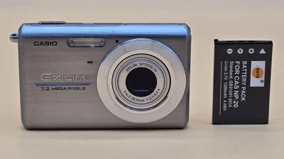 Casio  Exilim EX-Z75 7.2MP Digital Camera Silver. No Charger. - Image 1 of 4