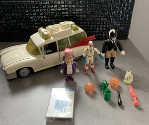 The Real Ghostbusters ECTO-1 Vehicle Figures With Ghosts & Extras 1984  - Picture 1 of 22