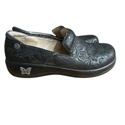 Alegria Keli KEL-431 黑色浮雕佩斯利鞋女式欧盟 37 码美国 7/7.5 码 — 第 1/4 张图片
