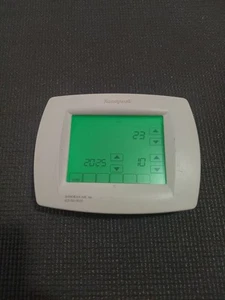 Honeywell TH8110U1003 VisionPro 8000 Touchscreen 7-Day Programmable Thermostat - Picture 1 of 15