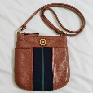 Tommy Hilfiger Small Shoulder Bag Crossbody Purse 100% Leather Camel Brown  - Picture 1 of 15