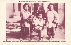 China - SHANGHAI - House of the Helpers of Purgatory - Three little orphans, one - Picture 1 of 2