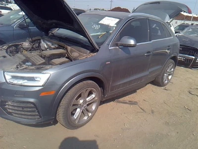 Used Front Center Interior Rear View Mirror fits: 2016 Audi Q3 w/automatic dimmi - Image 1 of 4