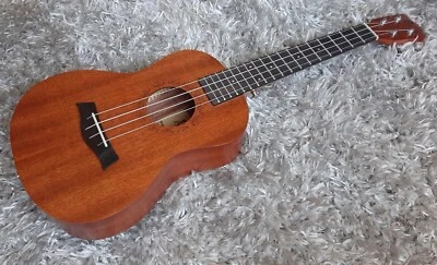 Aloha SK502 MAX-PLUS Ukulele Soprano, Concert or Tenor (Canadian Brand) - Image 1 of 2