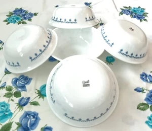 VTG CORELLE 'SNOWFLAKE BLUE' 5~6.25" COUPE CEREAL BOWLS ON WHITE 18 OZ. BLUE TRM - Picture 1 of 15