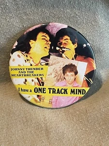 RARE ORIG JONNY THUNDER AND THE HEART BREAKERS Vintage Pin Badge 65MM Punk Rock - Bild 1 von 3