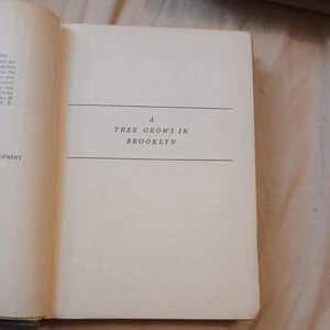 A Tree Grows In Brooklyn By Betty Smith 1943 special arrangement edition - Picture 1 of 5