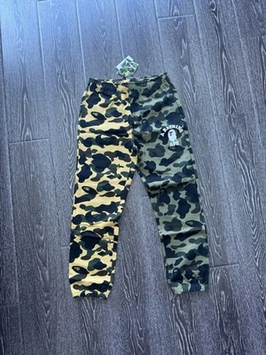 Pantalones deportivos Bape de algodón camuflados para hombre Foto 1 de 4