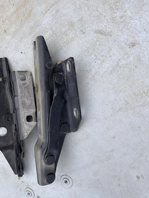 BMW 535XI 2008 juego de 2 bisagras capó delantero izquierdo y derecho OEM+ Foto 1 de 4