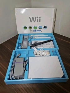 Nintendo Wii testata - RVL-001 funzionante - console bianca e cavi e controller - Foto 1 di 24