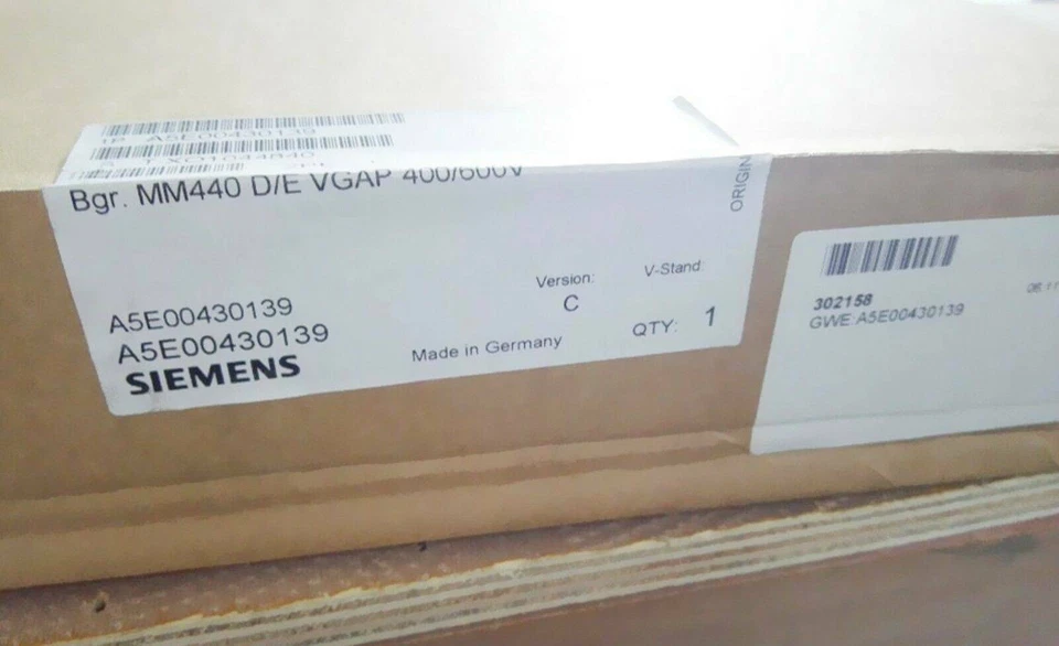 ONE New Siemens 440 series 22KW inverter drive board A5E00430139 - Image 1 of 1
