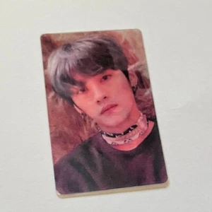 Tarjeta fotográfica lenticular oficial Stray Kids [Lee Know] Cle LEVANTER versión limitada - Imagen 1 de 3