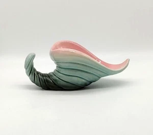 Vtg Hull's Pottery # 64 Light Blue Pink Cornucopia Horn of Plenty 4.5 X 10 In - Picture 1 of 13