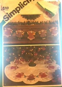 VINTAGE SIMPLICITY Pattern # 6568 ANGEL GARLAND AND APPLIQUED TREE SKIRT UC/FF - Picture 1 of 3