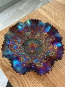 Electric Purple Northwood Carnival Glass Good Luck Pattern Pie Crust Edge Bowl - Picture 1 of 7