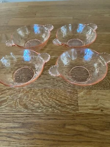 set of 4 Anchor Hocking AHC50 handled pink dessert bowls - Picture 1 of 7