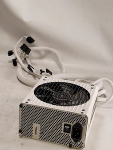 Alimentatore modulare completo Corsair RM Series RM750x 750 W certificato ATX RPS0109 - Foto 1 di 10