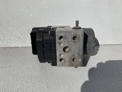 Actuador y modulador de bomba de freno antibloqueo ABS Toyota Camry N. Amer 2002-2004  Foto 1 de 4