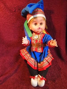 40 cm/15 3/4 inches DOLL IN NATIONAL CLOTHES COSTUME SAMI PEOPLE FINLAND FINNISH - Picture 1 of 7
