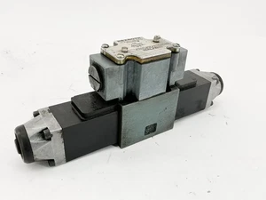 Rexroth 4WE6J52/AW120-60-NDAL/B10V Control Valve 120V 46VA 60Hz - Picture 1 of 7