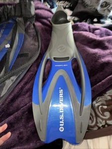 US Divers Adult Large Fins 9.5-11.5 44-46 With Carry Bag - Picture 1 of 9