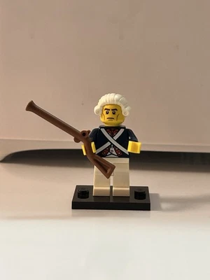 LEGO CMF Series 10 - Revolutionary Soldier with Stand - Image 1 of 4