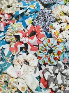 Konvolut 4 verschiedene handgefertigte Scrunchies Kawaii - Bild 1 von 2