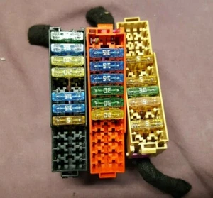 2007 Audi Q7 Fuse Holders with Pigtail Wiring ONLY Set of Three (3) - Picture 1 of 5