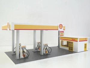 Gas station diorama model kit Scale 1:43 Miniature petrol station 1/43 - Picture 1 of 11