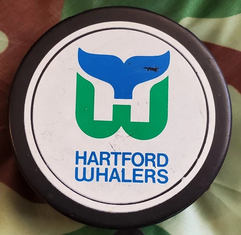 HARTFORD WHALERS NHL VINTAGE VICEROY MFG. OFFICIAL HOCKEY PUCK MADE IN 🇨🇦 Cover