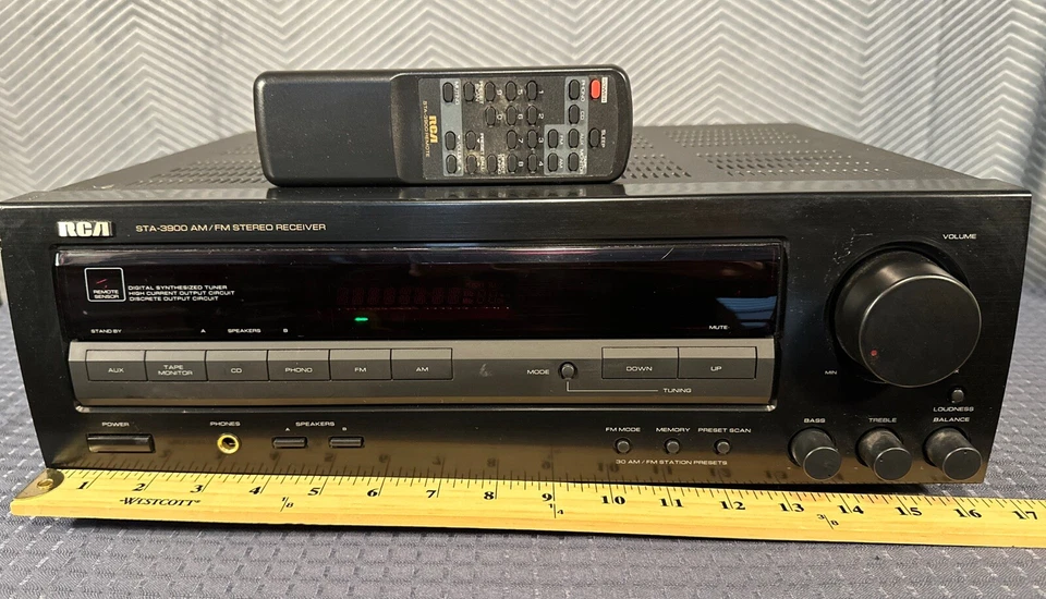 RCA STA-3900 Stereo Receiver Bundle W Remote *needs Service * Power Issue - Image 1 of 4