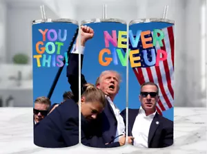 Pajita vaso delgada de acero inoxidable President Trump Never Give Up - 20 OZ - Imagen 1 de 4