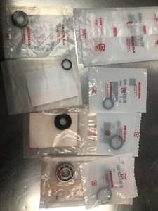 OEM HONDA PARTS BUNDLE - Picture 1 of 2